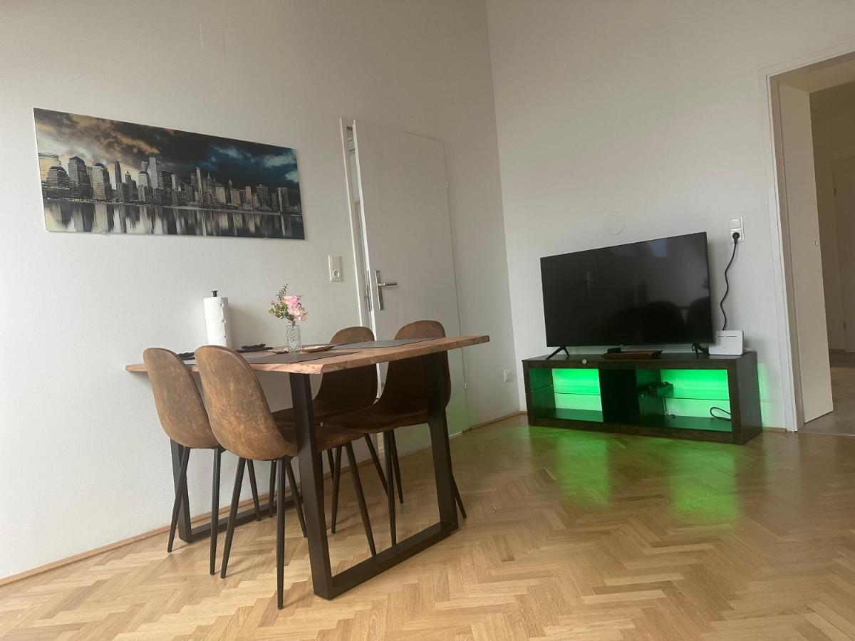Klimatisiertes Dachgeschoss City Apartment In Zentrum Wiens Viena Exterior foto