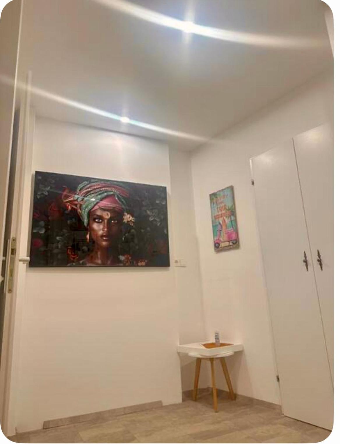 Klimatisiertes Dachgeschoss City Apartment In Zentrum Wiens Viena Exterior foto